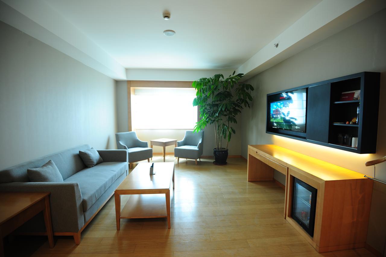 Intercity Hotel Qingdao Exterior photo