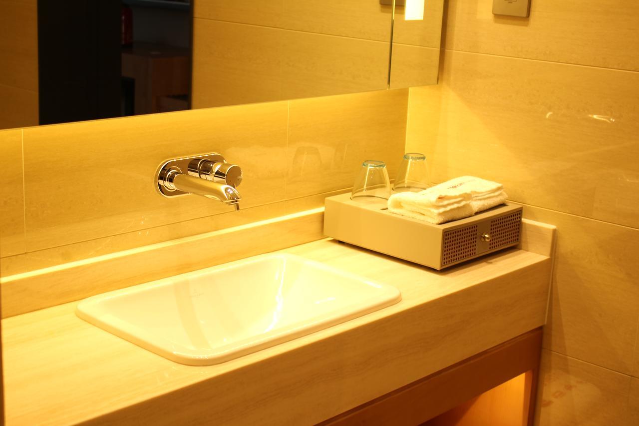 Intercity Hotel Qingdao Exterior photo